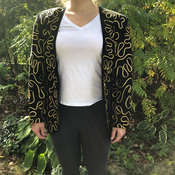 Vintage Danier Suede jacket with gold braid trim - Picture 8 of 15